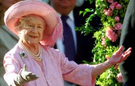 המלכה האם חוגגת מאה שנים