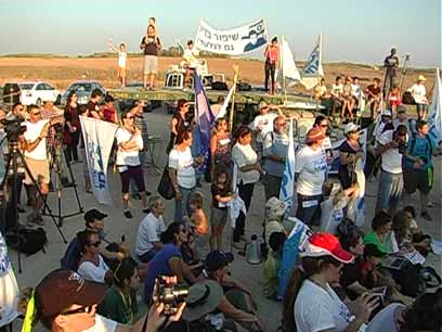 נועם שליט: "לפני שביבי הביתה, גלעד הביתה"